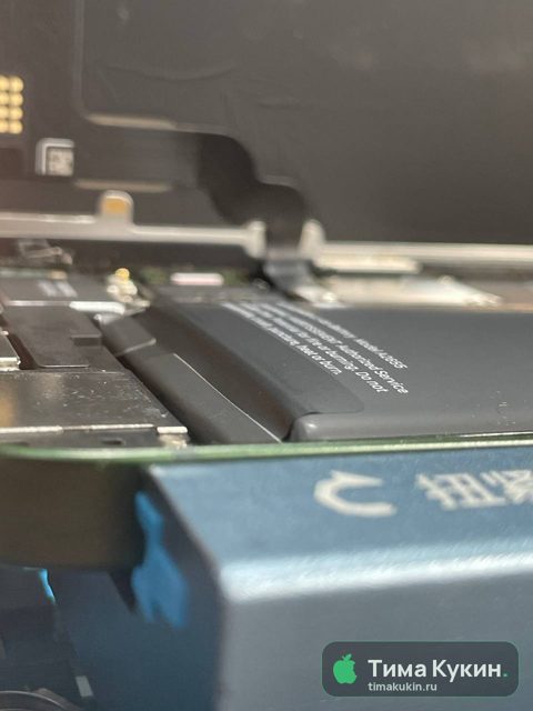 Замена аккумулятора iPhone 13 в Барнауле: случай со вздувшейся батареей
